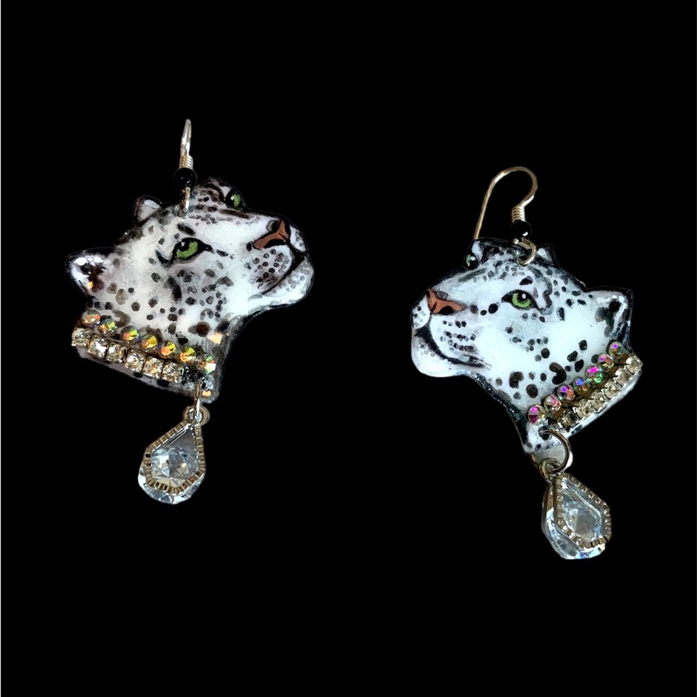 Handpainted snow leopard face earrings with rhinestones sterling wires big cats - Picture 1 of 7